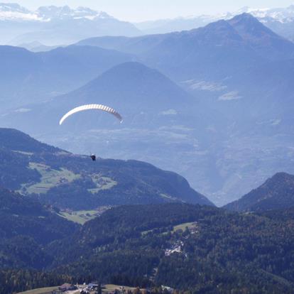 Paragliten mit Startpunkt auf Meran 2000