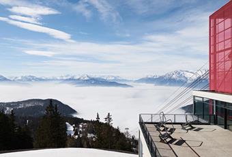 Kabelbaan Meran 2000 in het ski- en wandelgebied Meran 2000