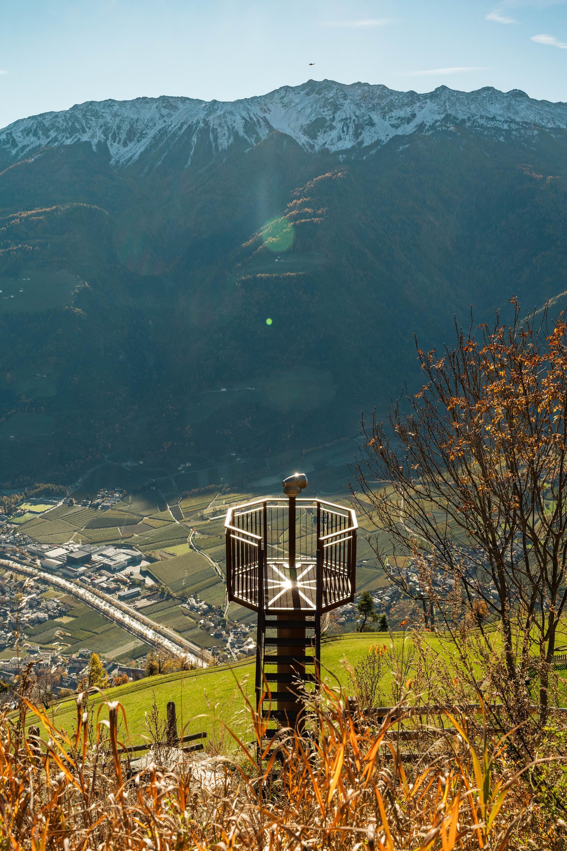 unterstell-aussichtsturm-herbst-tg-naturns-herb-media-2