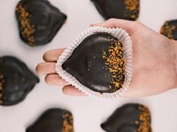 Chestnut heart: apricot