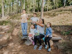 Monte San Vigilio - Tutti nel bosco!