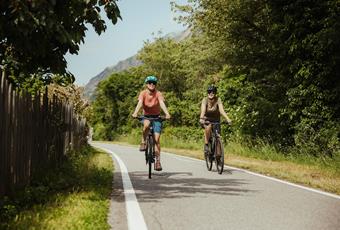 Guided cycling tours