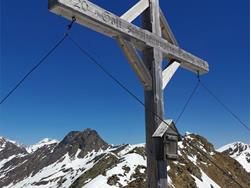 Escursione sulla guardia alta a Stulles (2608 m)