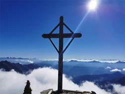 Hiking to the Raujochspitz (2,926 m)