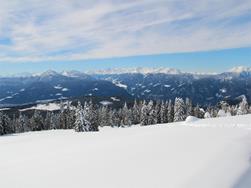 Winter panoramic Hike for Fit Hikers