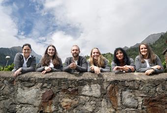 Contact and Opening Hours