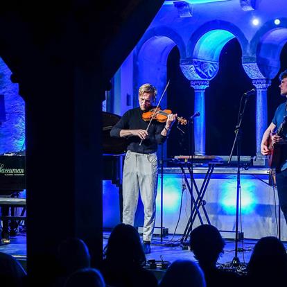 Soireen auf Schloss Tirol